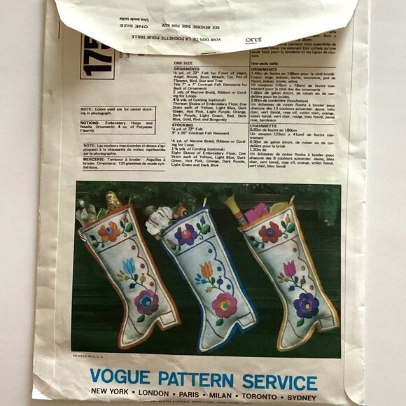 Vintage Vogue Pattern St Nick Knacks Ornament Stockings Embroidery Craft UNCUT - Picture 3 of 9
